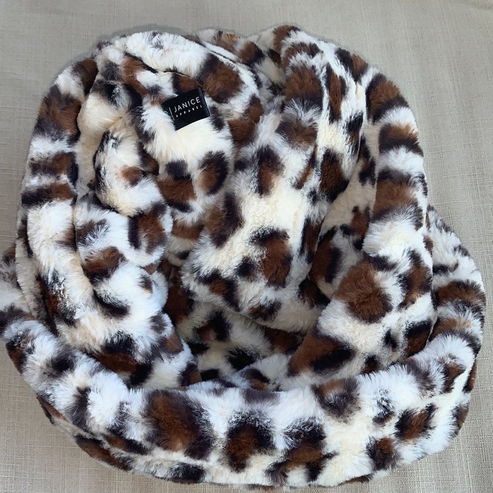 Cheetah/Leopard scarf